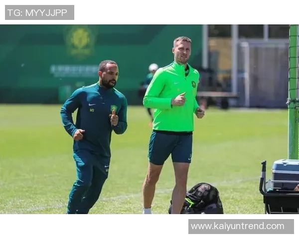 国安外援斯帕吉奇夏季韧带撕裂后积极进行个人恢复训练