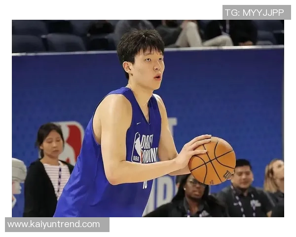 杨瀚森首战勇士展现实力迎来NBA首秀精彩瞬间 杨瀚森首战勇士展现实力迎来NBA首秀精彩瞬间