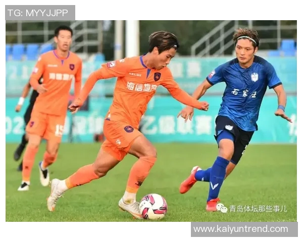 国脚谢文能现身西班牙人训练基地韩德宝等小将积极参与训练提升技艺 国脚谢文能现身西班牙人训练基地韩德宝等小将积极参与训练提升技艺